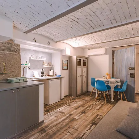 Konukevi Trieste Art Loft Trieste